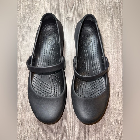 CROCS Womens Alice Mary Jane Black Closed Toe Flats With Strap Sz 7 ✨ - Picture 3 of 8
